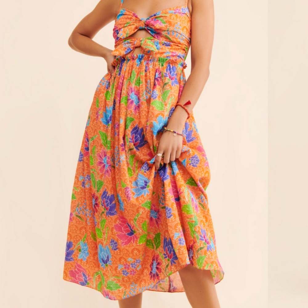 Charina Sarte Anissa Floral Orange Midi Dress
